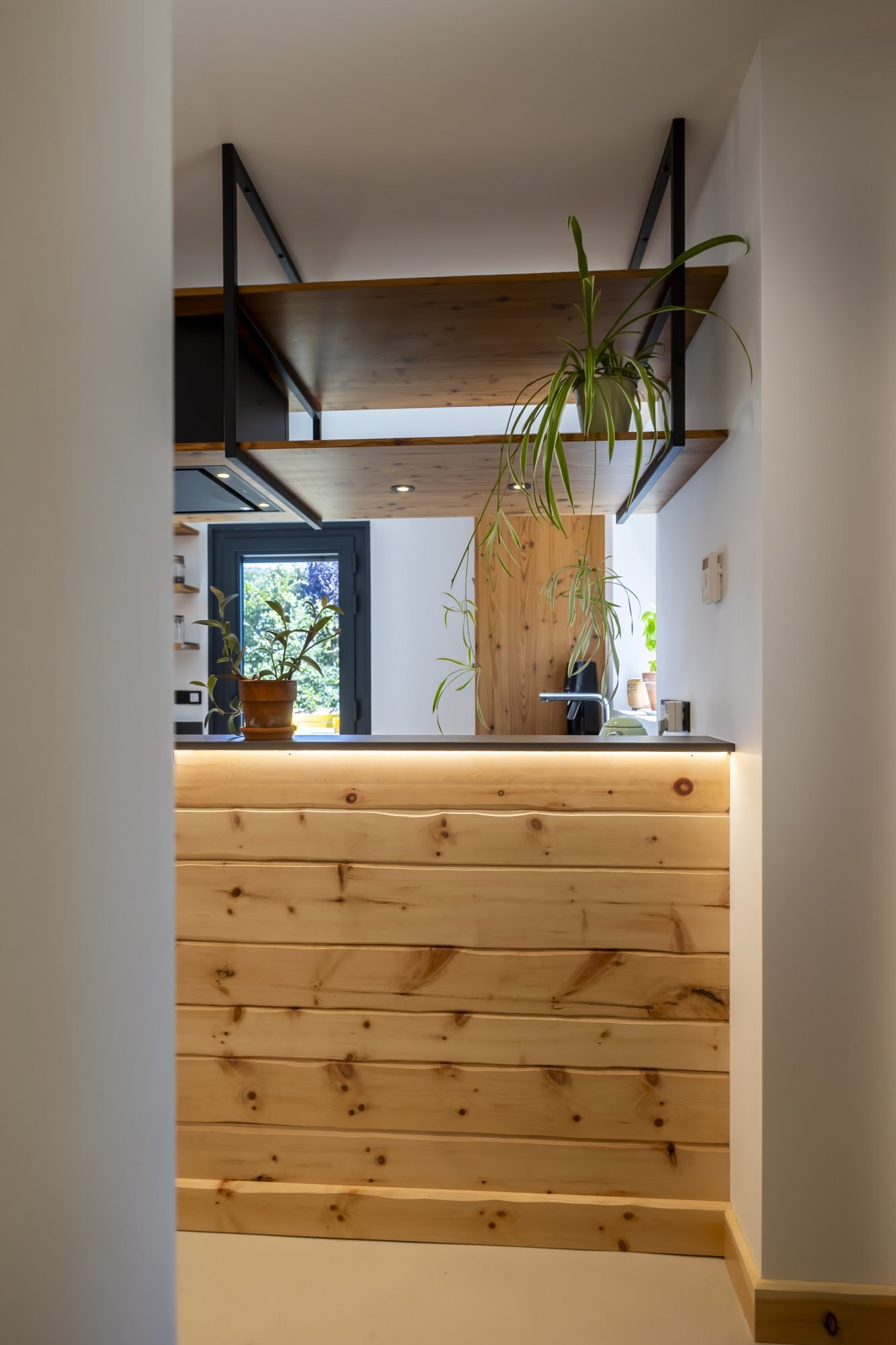 Agencement cuisine bois massif - Meubles Marrou